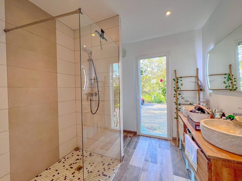 Maison contemporaine - 185 m² - 5 pièces