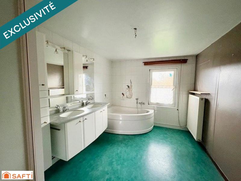 Maison - 293 m² - 9 pièces