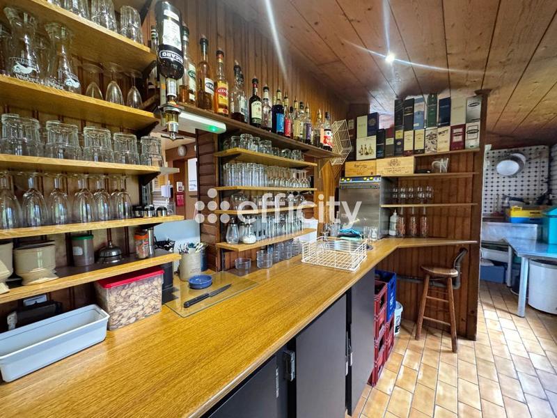 Bureau - 270 m² - 9 pièces