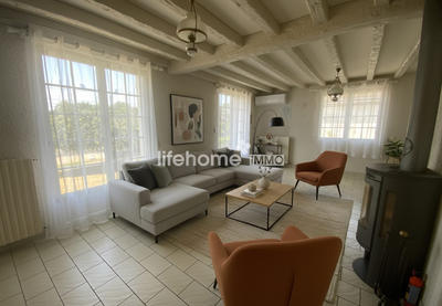 Maison traditionnelle - 145 m² - 6 pièces