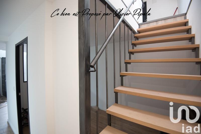 Loft - 161 m² - 6 pièces