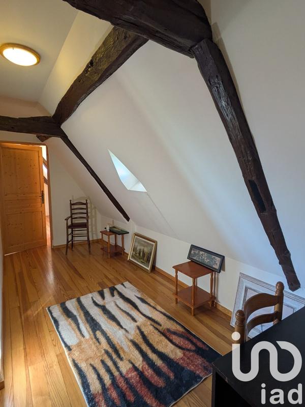 Maison - 211 m² - 11 pièces