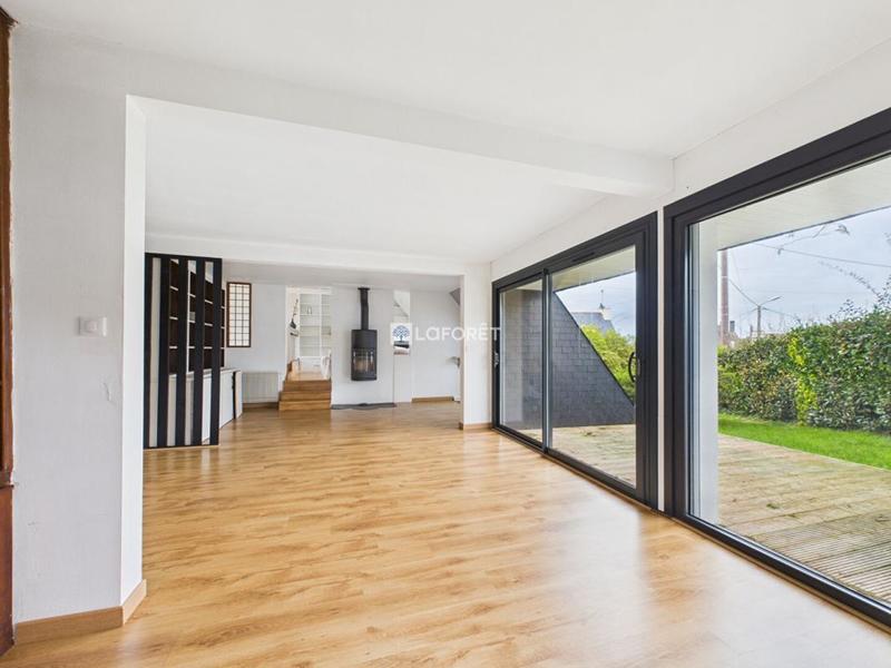 Maison - 122 m² - 7 pièces