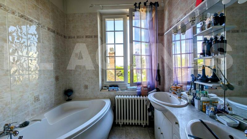 Maison de ville - 186 m² - 7 pièces