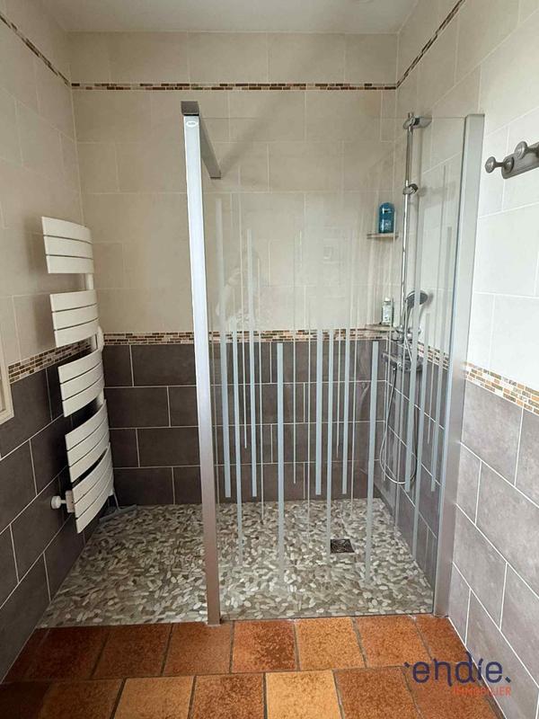 Maison - 131 m² - 6 pièces