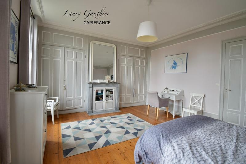 Maison bourgeoise - 435 m² - 15 pièces