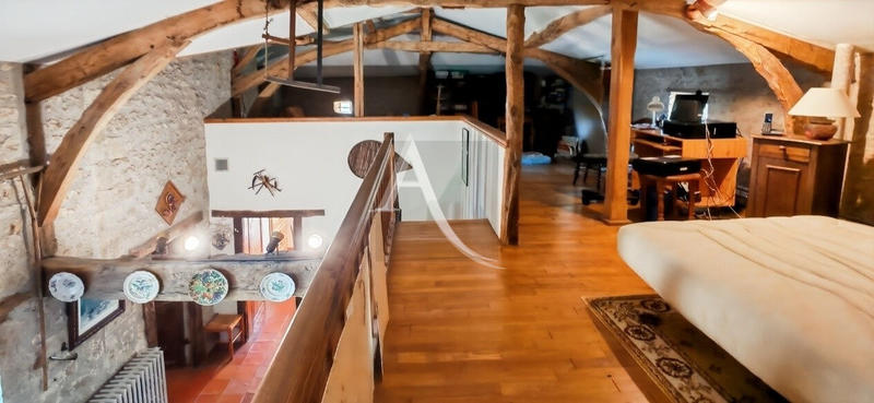 Maison - 196 m² - 6 pièces