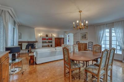 Maison - 142 m² - 6 pièces