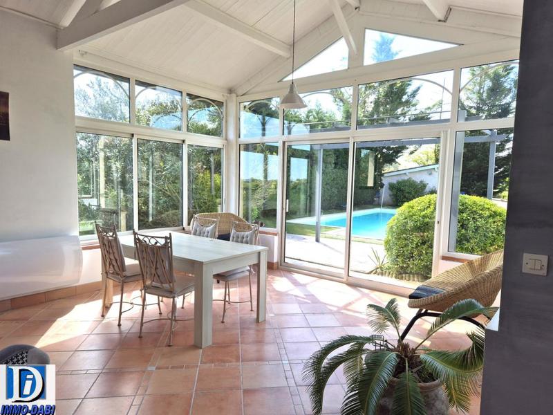 Villa - 180 m² - 7 pièces