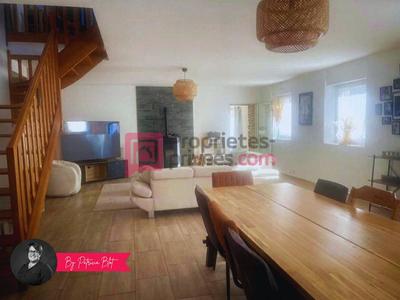 Maison - 160 m² - 5 pièces