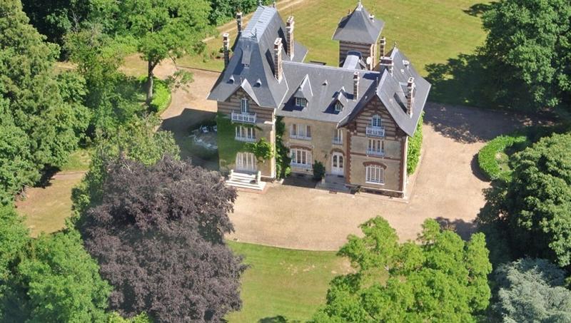 Manoir - 630 m² - 28 pièces