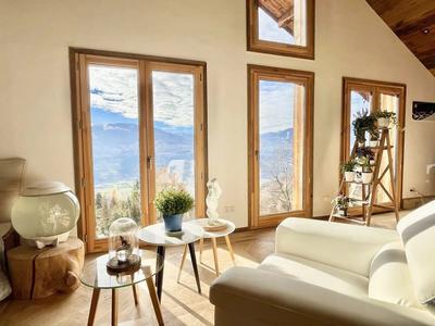 Appartement - 107 m² - 5 pièces