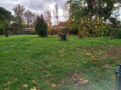 Terrain constructible - 1 975 m²