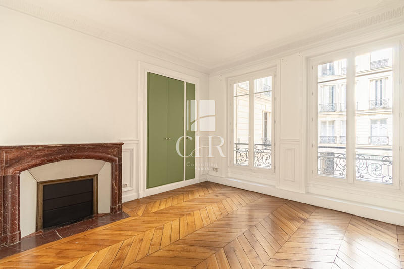 Bureau - 173 m² - 5 pièces