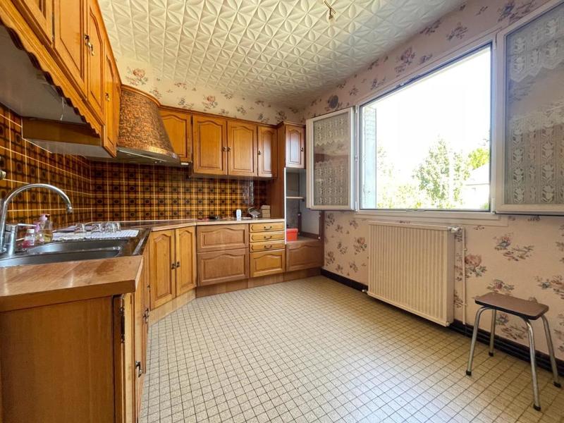 Maison - 99 m² - 5 pièces