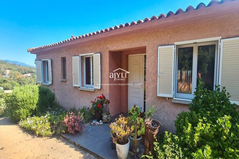 Maison - 136 m² - 5 pièces