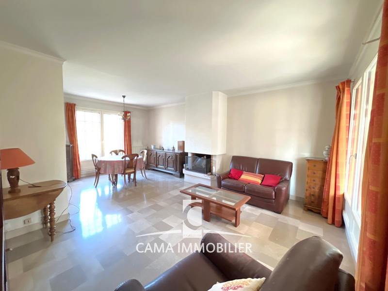 Maison - 101 m² - 6 pièces