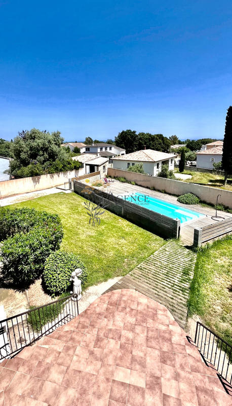 Villa - 315 m² - 15 pièces