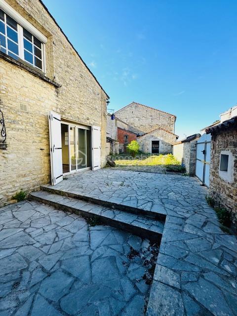 Maison en pierre - 118 m² - 6 pièces