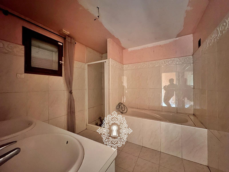 Maison - 85 m² - 5 pièces