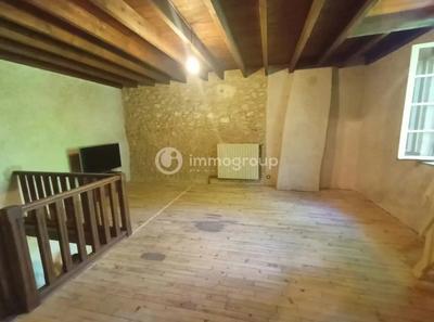 Maison - 177 m² - 5 pièces