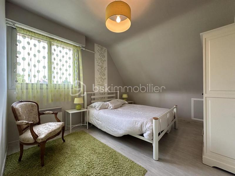 Pavillon - 200 m² - 8 pièces