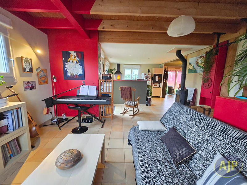 Maison - 108 m² - 6 pièces