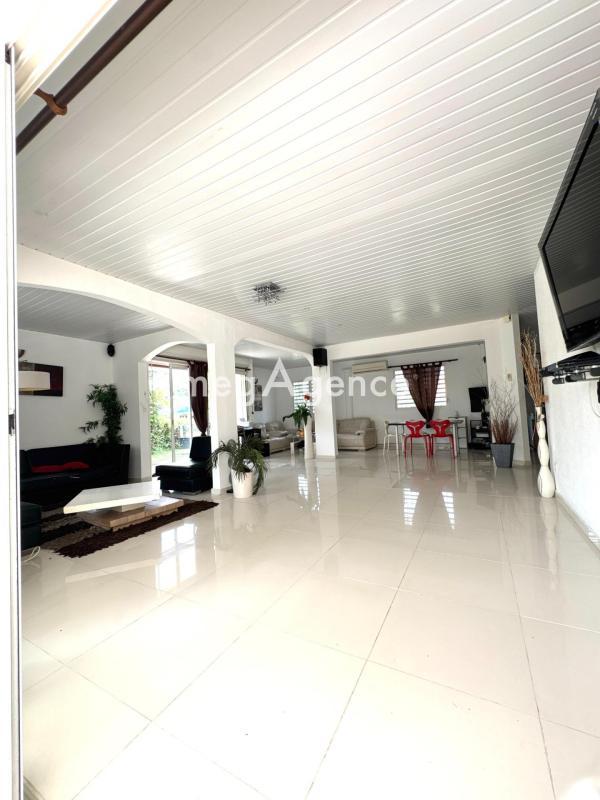 Maison - 134 m² - 5 pièces