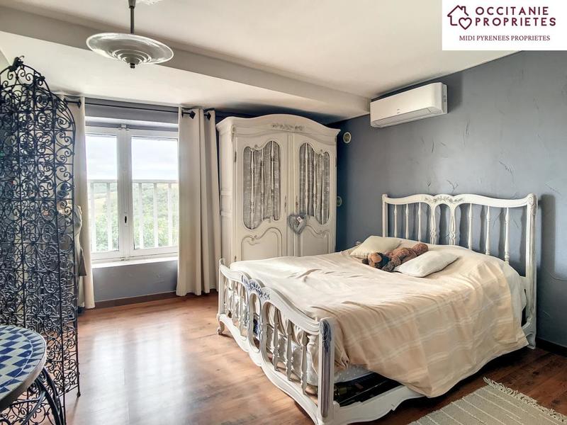 Maison en pierre - 170 m² - 5 pièces