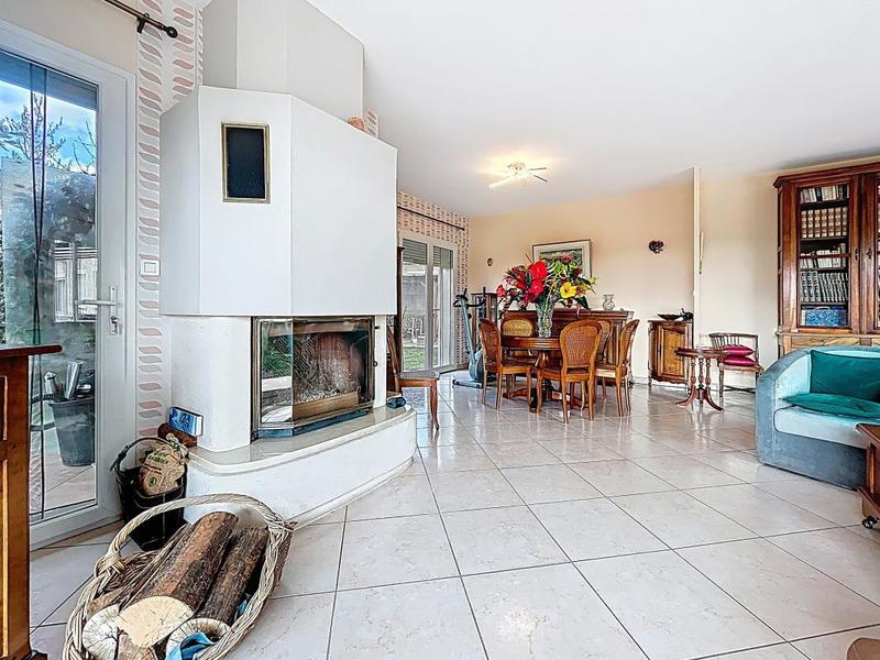 Pavillon - 197 m² - 5 pièces