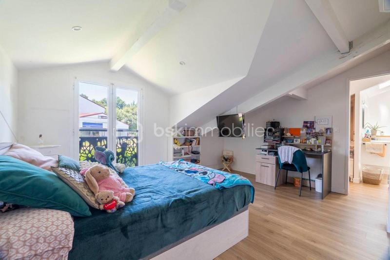 Maison - 162 m² - 5 pièces