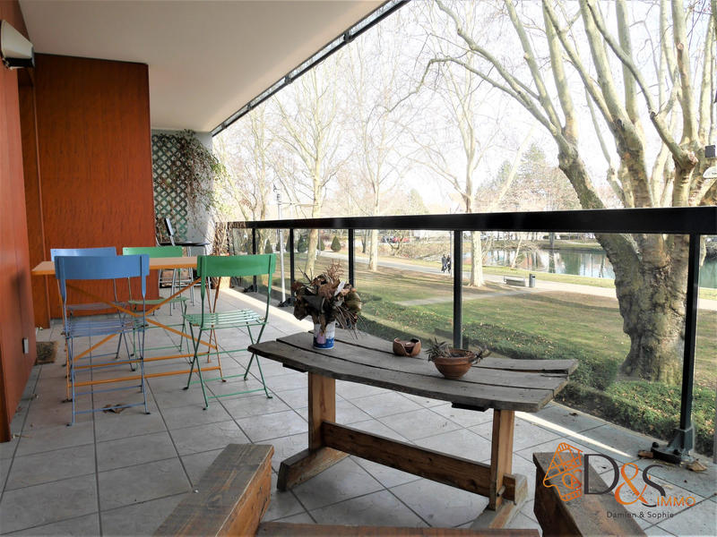 Appartement - 64 m² - 2 pièces