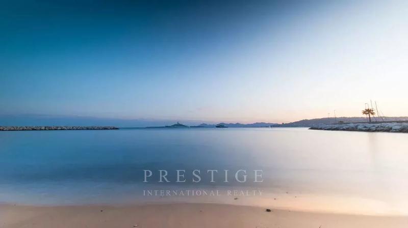 Studio - 20 m² - 1 pièce