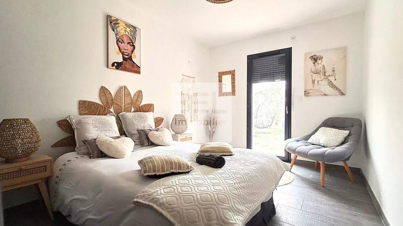 Villa - 90 m² - 4 pièces