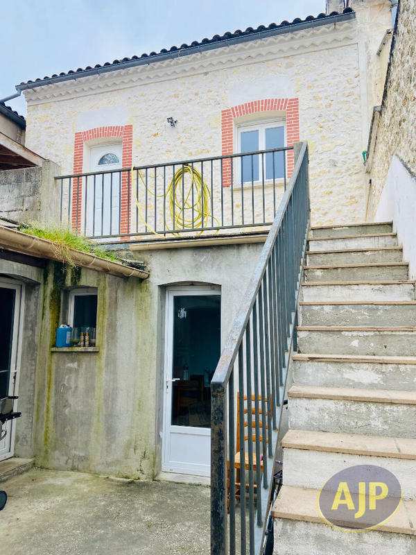 Immeuble - 8 pièces