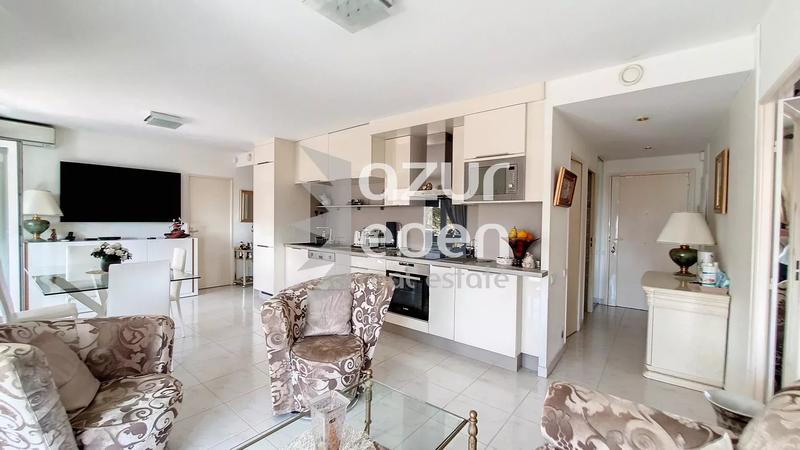 Appartement - 79 m² - 3 pièces