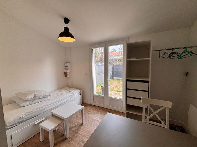 Appartement - 15 m² - 1 pièce