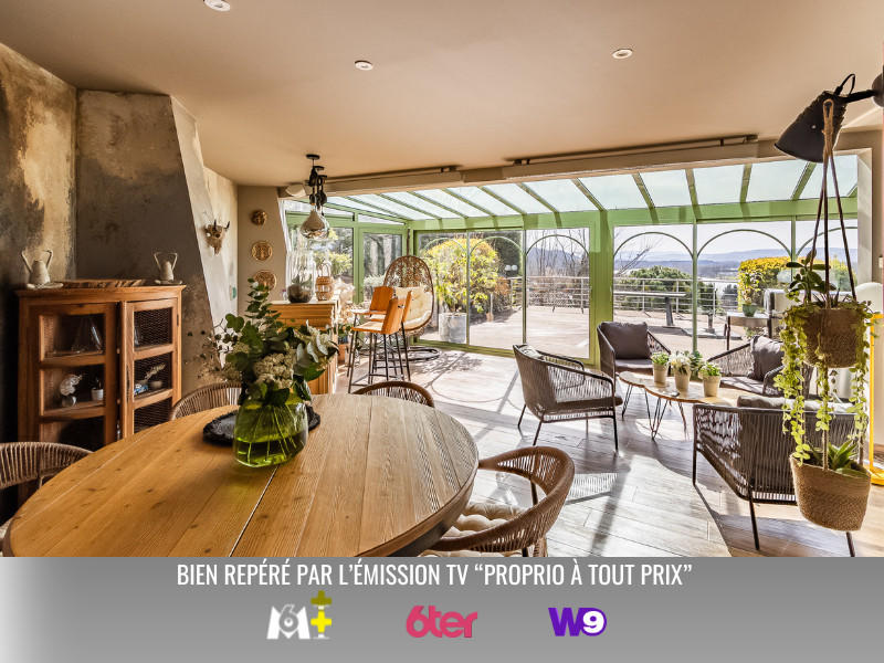 Maison - 365 m² - 9 pièces