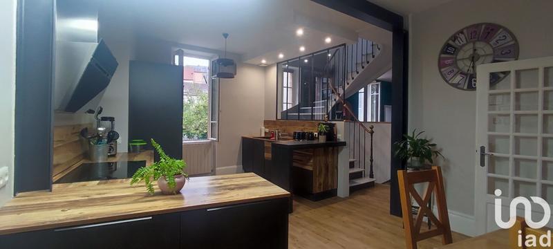 Maison de ville - 209 m² - 9 pièces