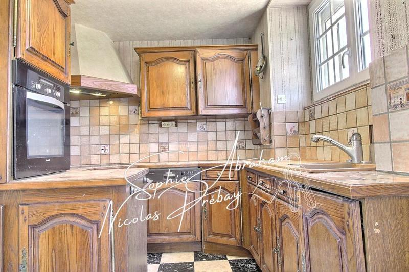 Maison - 310 m² - 11 pièces