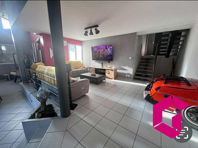 Maison ancienne - 290 m² - 8 pièces