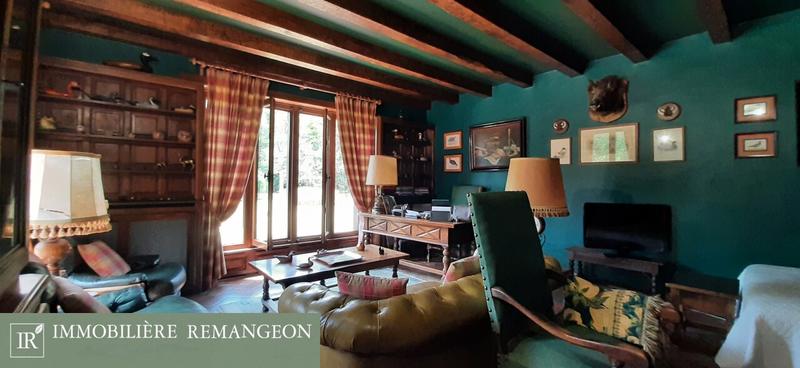 Demeure - 399 m² - 8 pièces