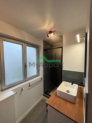 Appartement - 70 m² - 4 pièces