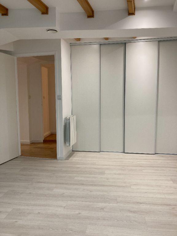 Appartement - 61 m² - 2 pièces