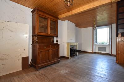 Maison - 128 m² - 7 pièces