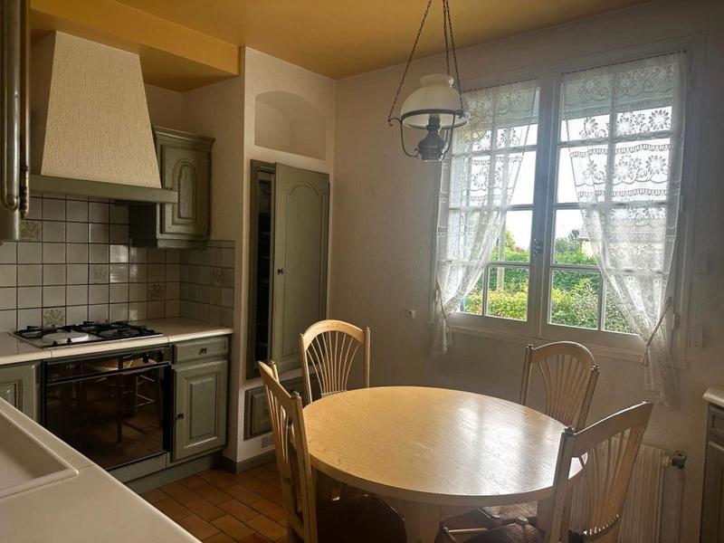 Maison ancienne - 300 m² - 9 pièces