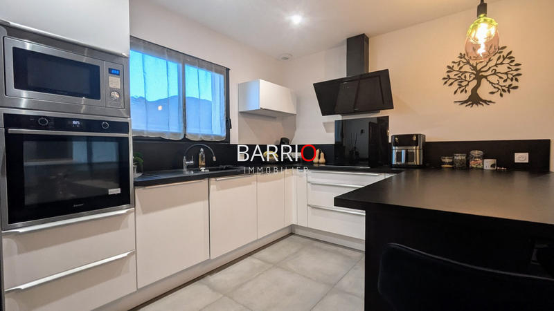 Villa - 107 m² - 4 pièces