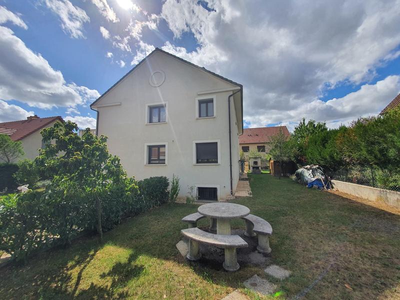 Maison - 258 m² - 6 pièces