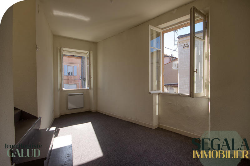 Appartement - 92 m² - 5 pièces