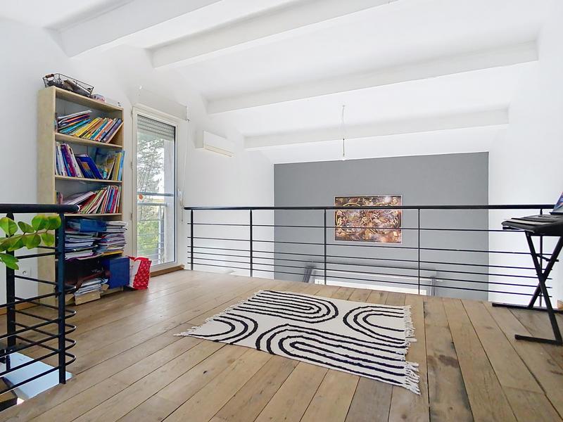 Maison - 200 m² - 5 pièces